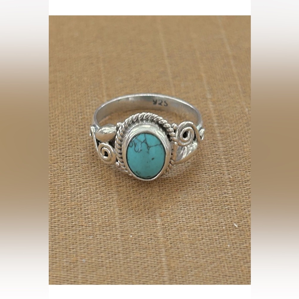Genuine Turquoise Small Gemstone Detailed 925 Sterling Silver Ring Size 6.5 NWOT